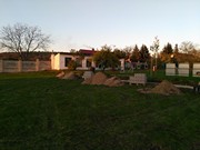 Stavba opěrné zdi u zahrady školy 2017